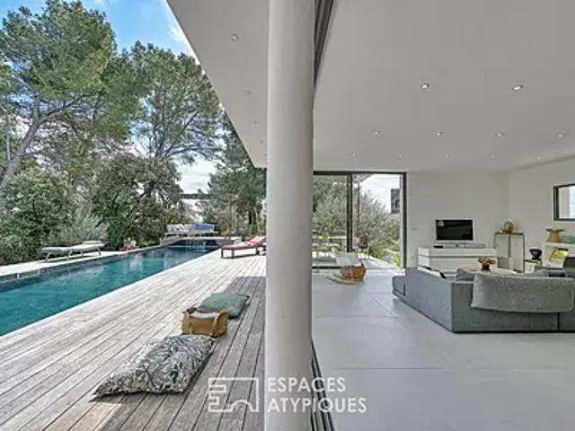 Sommières 30250 Achat / Vente maison 8 pièces t8 au dernier étage piscine
