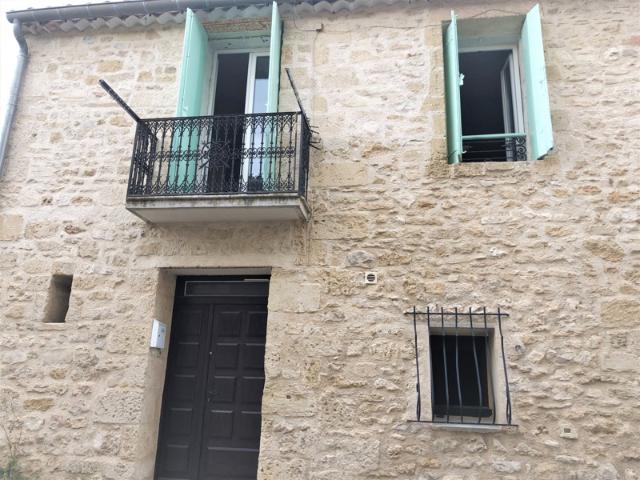 SOMMIERES Hors Centre Piéton Maison de village T2 d'enviro