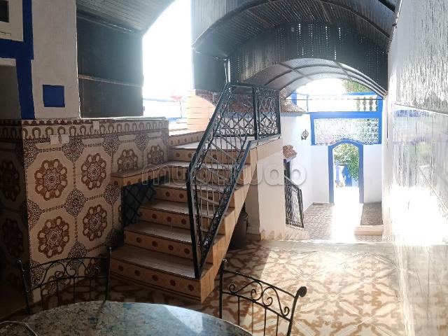 Somptueuse villa à vendre à Oulad Ghanem. 2 belles chambres. Meublé