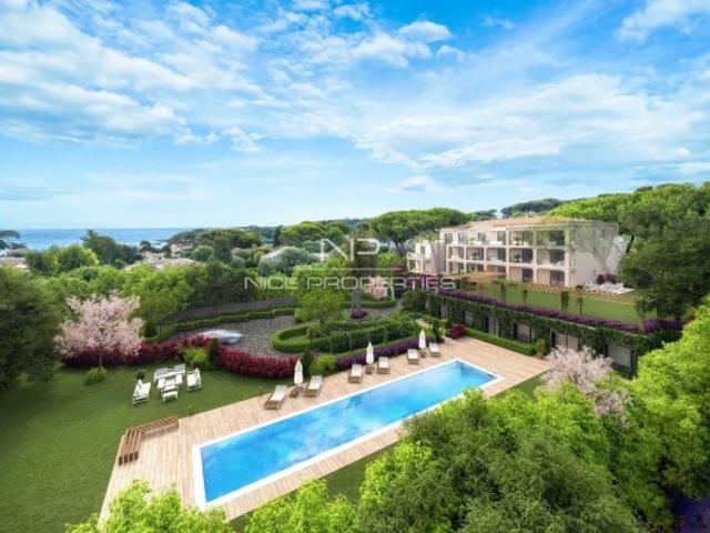 Somptueux 4 pièces de 174 m² dans un ensemble de Grand Luxe Cap d'Antibes