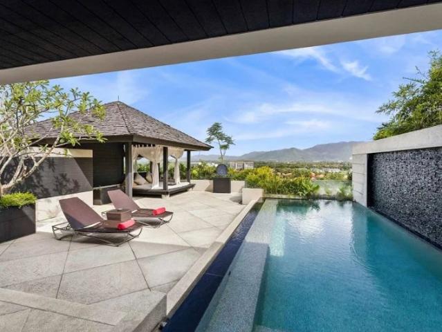 Somptueux penthouse de luxe avec piscine situé à Layan