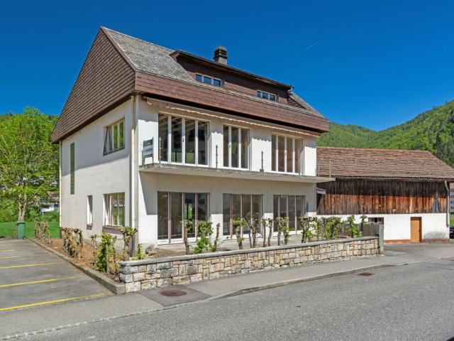 Sonceboz, maison à rénover avec grange