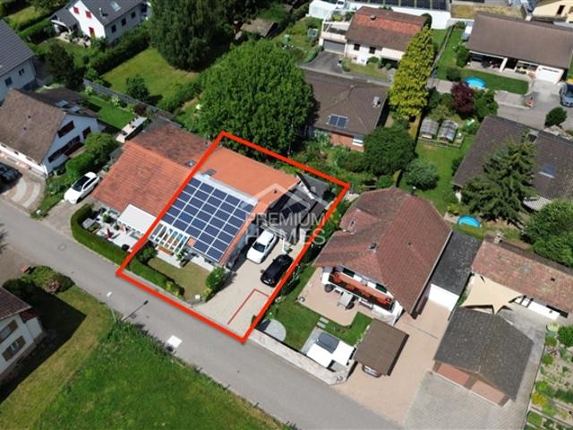 Sonne tanken, kühl wohnen modernes Haus mit Solar & Klima