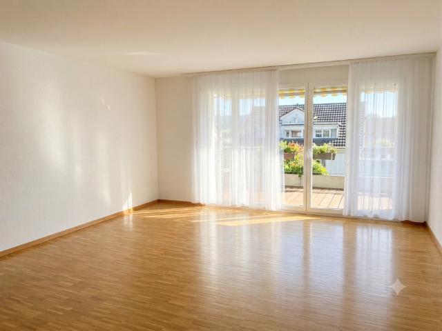 Sonne, Ruhe, Zuhause Ihr Rückzugsort mit Balkon in Zuzwil