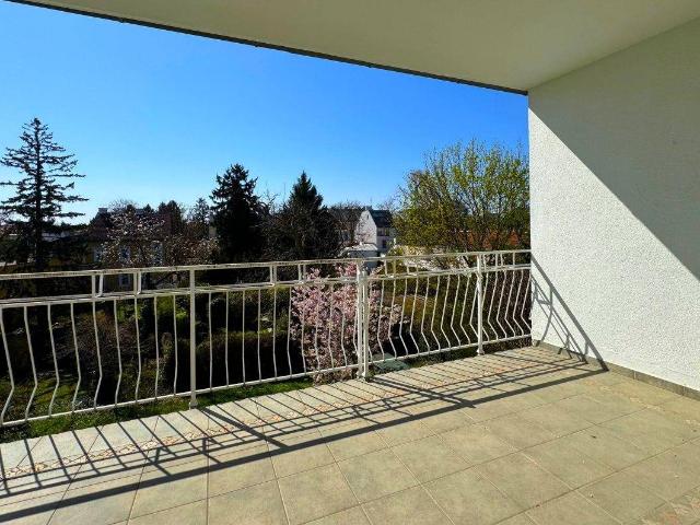 Sonnendurchflutete Wohnung mit Südterrasse, Lift & Garage in bester Cottagelage!