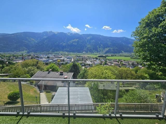 Sonnige Moderne 3 Zimmer Wohnung mit Terrasse und Tiefgarage
