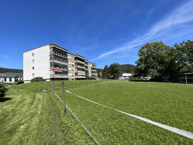 Sonnige Eigentumswohnung mit Potential und herrlichem Weitblick
