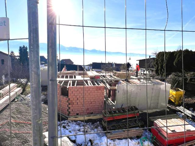 Sonnige Gartenwohnung mit Teilseesicht