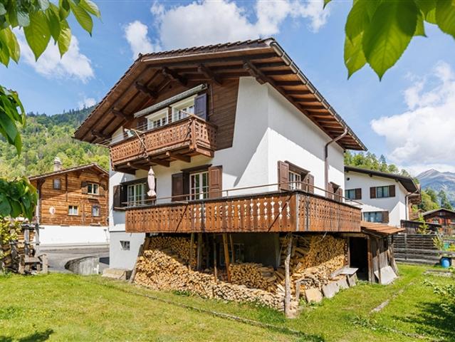 Sonnige Lage mit Umschwung ideal für Familien
