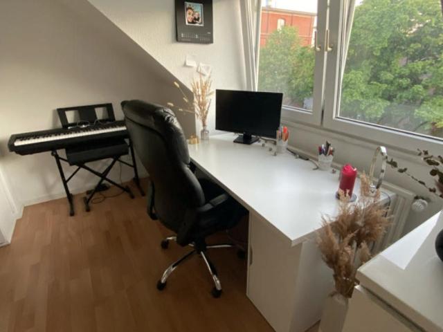 Sonnige 1 Zimmer Wohnung in Mitte