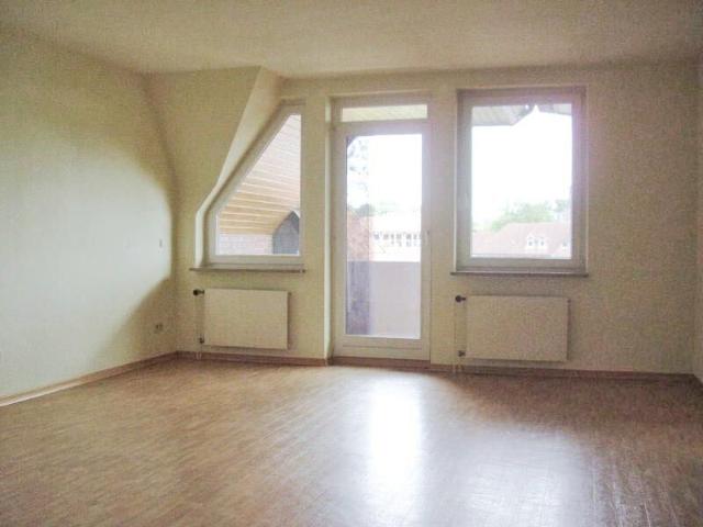 Sonnige 1 Zimmer Wohnung mit Balkon in Rellingen