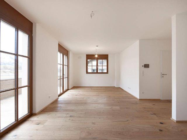 Sonnige 2 Zimmer Wohnung mit Balkon im schönen Kitzbühel