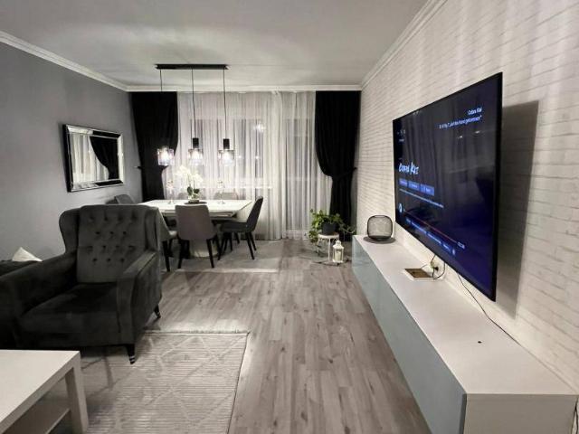 Sonnige 3,5 Zi Wohnung mit großen Balkon