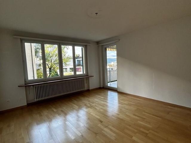sonnige 3.5 Zimmerwohnung in Höngg