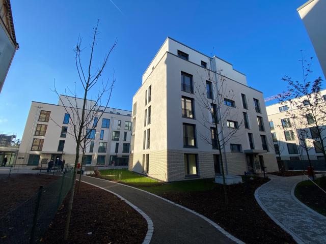 Sonnige 3 Zi Wohnung mit Balkon Haus G Whg 323