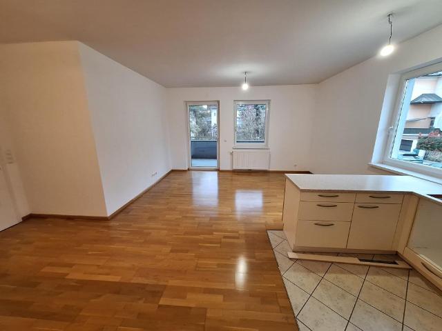 Sonnige 3 Zimmer Wohnung in der Sophiengutstraße 31 / Froschberg