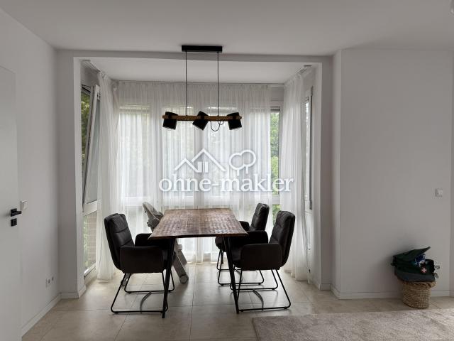 Sonnige 3 Zimmer Wohnung in Karlshorst — saniert, Süd Balkon