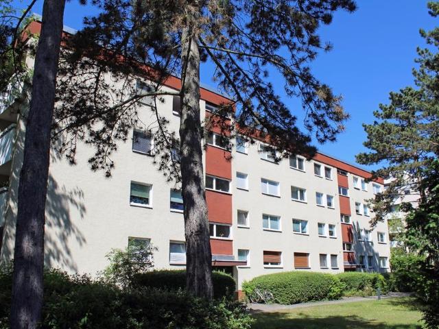 Sonnige 3 Zimmer Wohnung mit Blick ins Grüne Von Privat