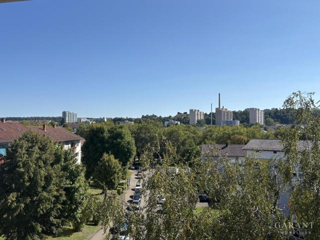 Sonnige 3 Zimmer Wohnung mit schönem Ausblick!
