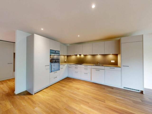 Sonnige 4.5 Zimmer Wohnung mit zwei Bädern – ideal für Familien