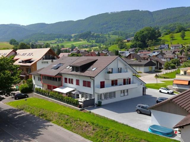 Sonnige 4.5 Zimmer Wohnung mit zwei Bädern – ideal für Familien