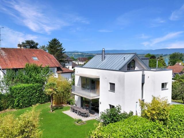 Sonnige 5.5 Zimmer Villa in See Nähe in Meyriez
