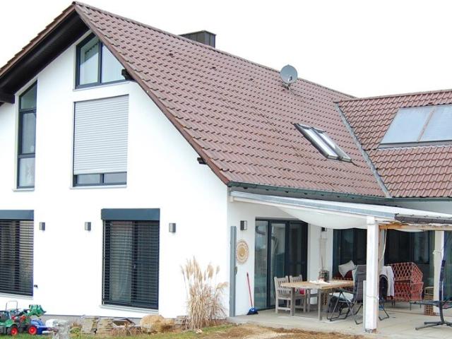Sonniges und ruhiges Familienidyll Freistehendes modernisiertes EFH in ruhiger Siedlungslage