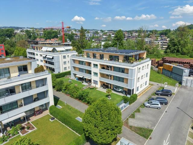 Sonniges Familienzuhause in Seenähe