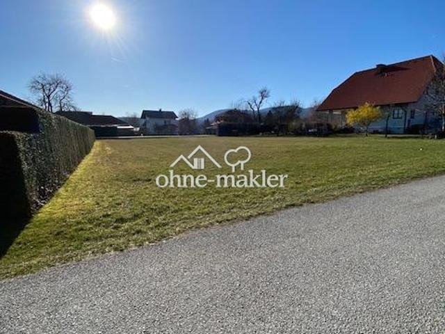 Sonniges Grundstück im Oststeirischen Hügelland