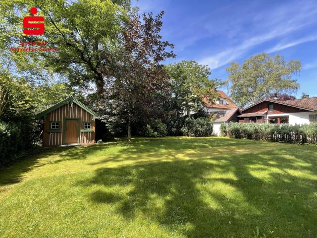 Sonniges Südwest Grundstück für ein DH oder ein kleines MFH in absolut ruhiger Lage