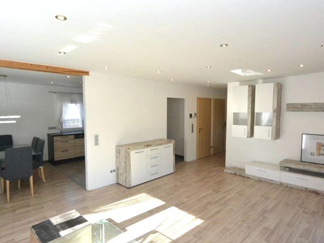 Sonniger Platz mit Bungalow BJ 2016 mit Garten inkl. Terrasse und Garage!