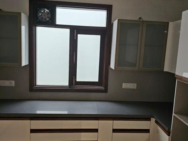 Sobha International City Presidential Villa 5 Bedroom 400 Sq. Yd. Villa in Babupur Village Gurgaon Listing ID: #9905