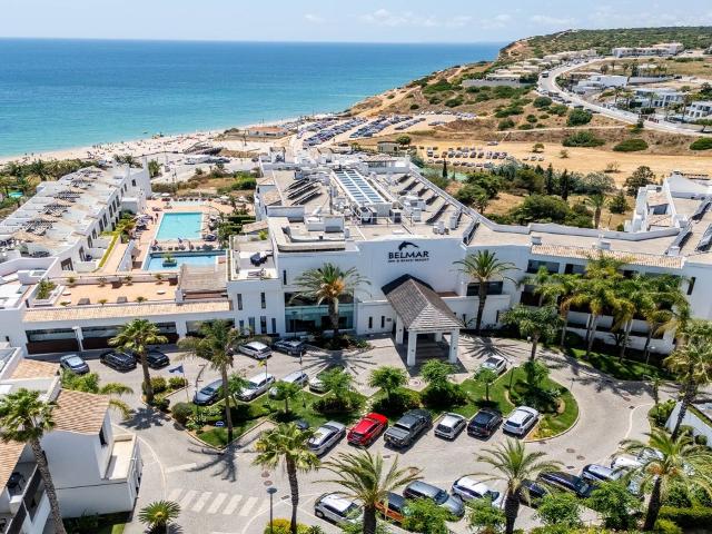 Sobrados de 2 quartos com vista para o mar à venda em Porto do Mos, Lagos Gatehouse internacional Algarve