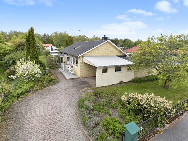 Södra Villavägen 20