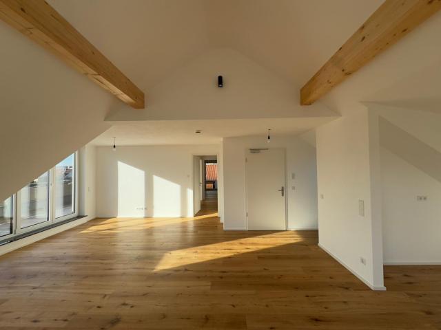 Sofort beziehbar: Neubau 3 Zimmer Penthouse Wohnung am Wasserturm 16 in Geisenfeld