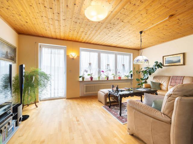 Sofort beziehbar: Charmante 3,5 Zimmer Wohnung in idyllischer Lage