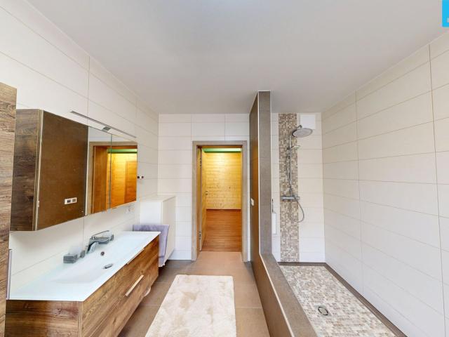 Sofort bezugsbereiter Bungalow mit großem Nebengebäude Wohnen, Arbeiten & Entfalten auf 370m²