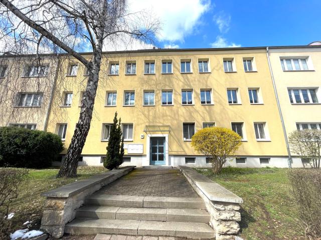 Sofort bezugsfertige 3 Raum Wohnung mit kompletter Einbauküche Ideal zur Selbstnutzung oder als Kapitalanlage beides ist hier möglich