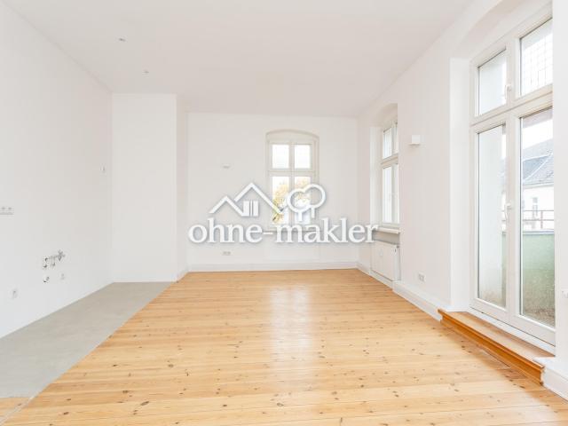 Sofort Bezugsfrei 3 Zimmer Albauwohnung mit Balkon Provisionsfrei und frisch saniert
