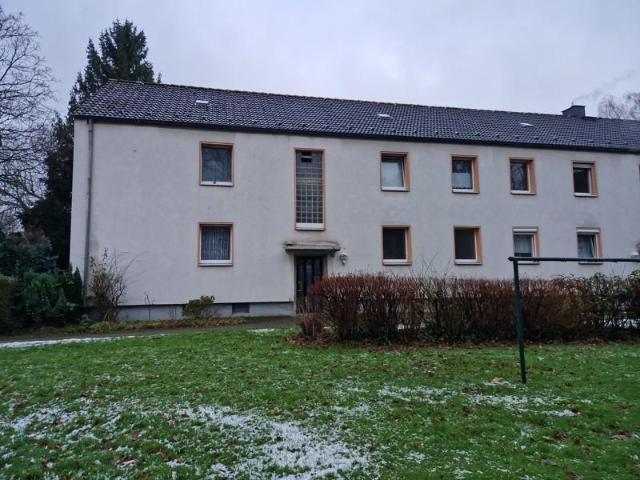 Sofort einziehen! In eine frisch renovierte Wohnung mit barrierearmen Bad!