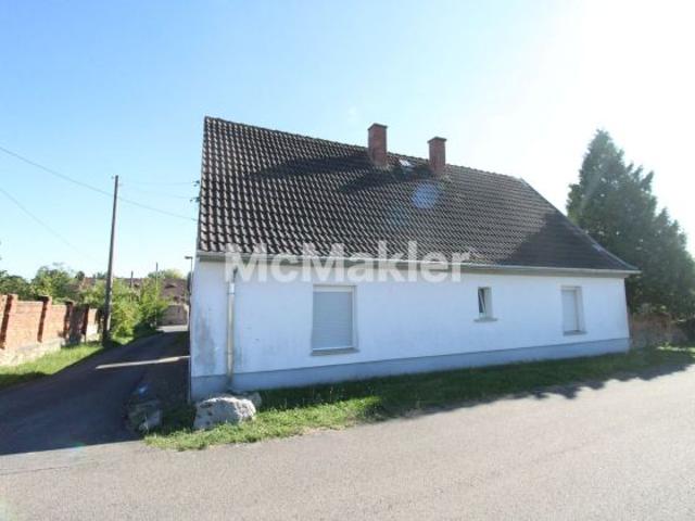 Sofort wohlfühlen: 5 Zi. EFH in Milzau mit großem Grundstück