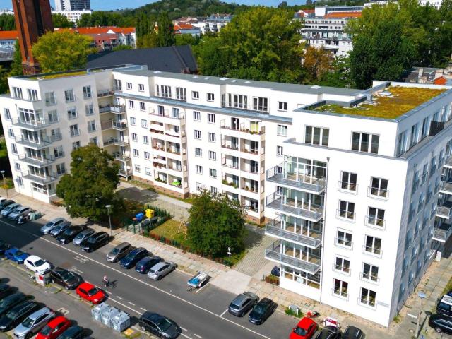 Sofortbezug / Dachgeschoß / große Terrasse / hohe helle Räume / weitere Angebote