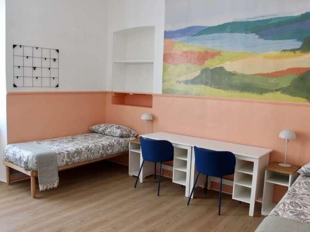 Soggiorno in Via Monte Rosa, Torino, di 250 m² con 7 camere da letto