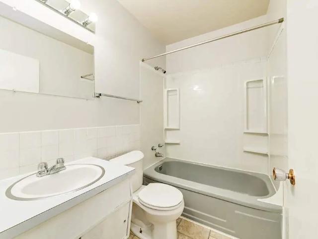 Soho Manor 1 Bedroom Apartment for Rent at 10003 62 St Nw, Edmonton, AB T6A 2L6 Terrace Heights