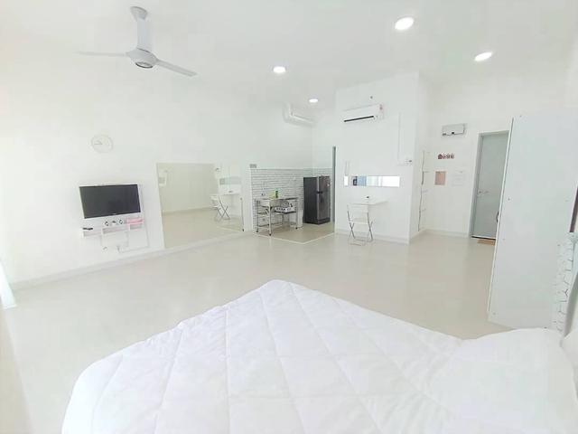 Soho Trio Permai Furnish Equine Park Seri Kembangan Low Density