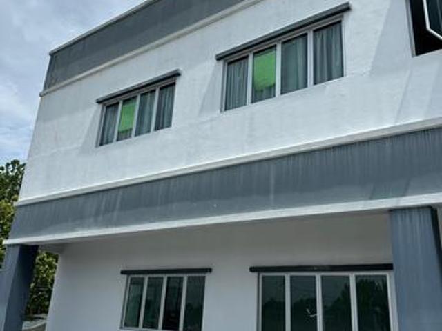 Soho unit berkonsepkan studio