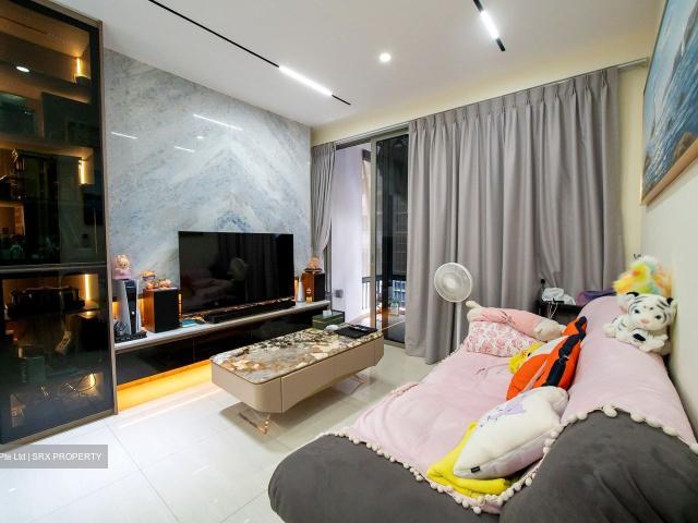 Sol Acres D23, Condominium