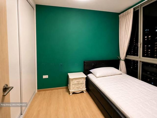Sol Acres D23, Condominium