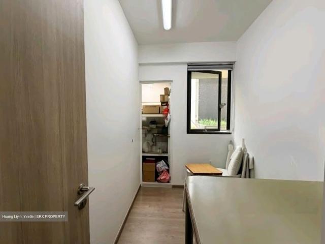 Sol Acres D23, Condominium