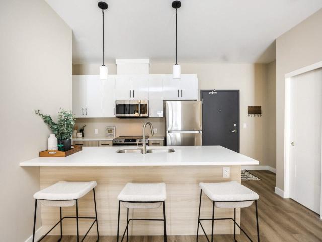 Sol at Aurora 2 Bedroom, 2 Bathroom + Den [object Promise] for Rent